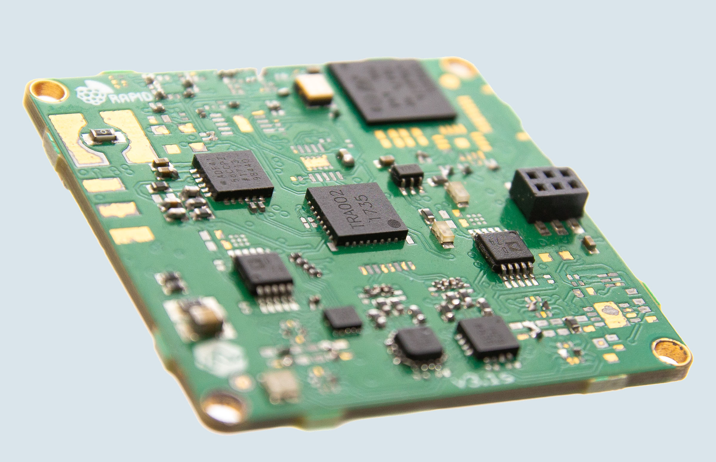 122 GHz wideband radar module